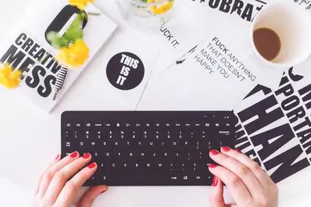Blogger