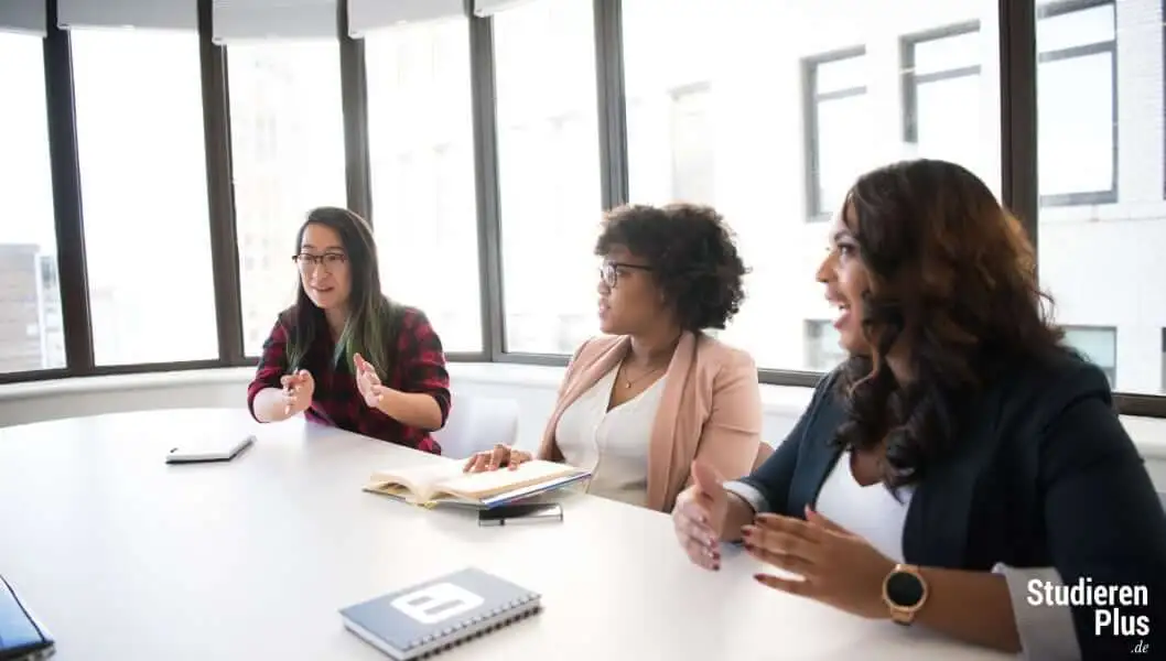 ehrenamtliche Taetigkeit als Student als Frauenbeauftragte